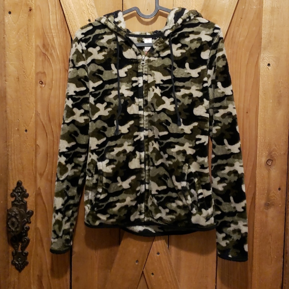 No Boundaries jacket, size small (3-5)
